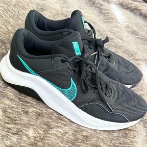 Nike Legend Essential 3 NN Men’s size 9.5